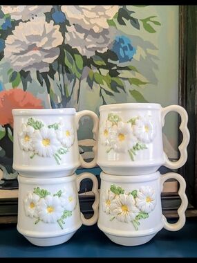 Daisy Mugs - Set of 4